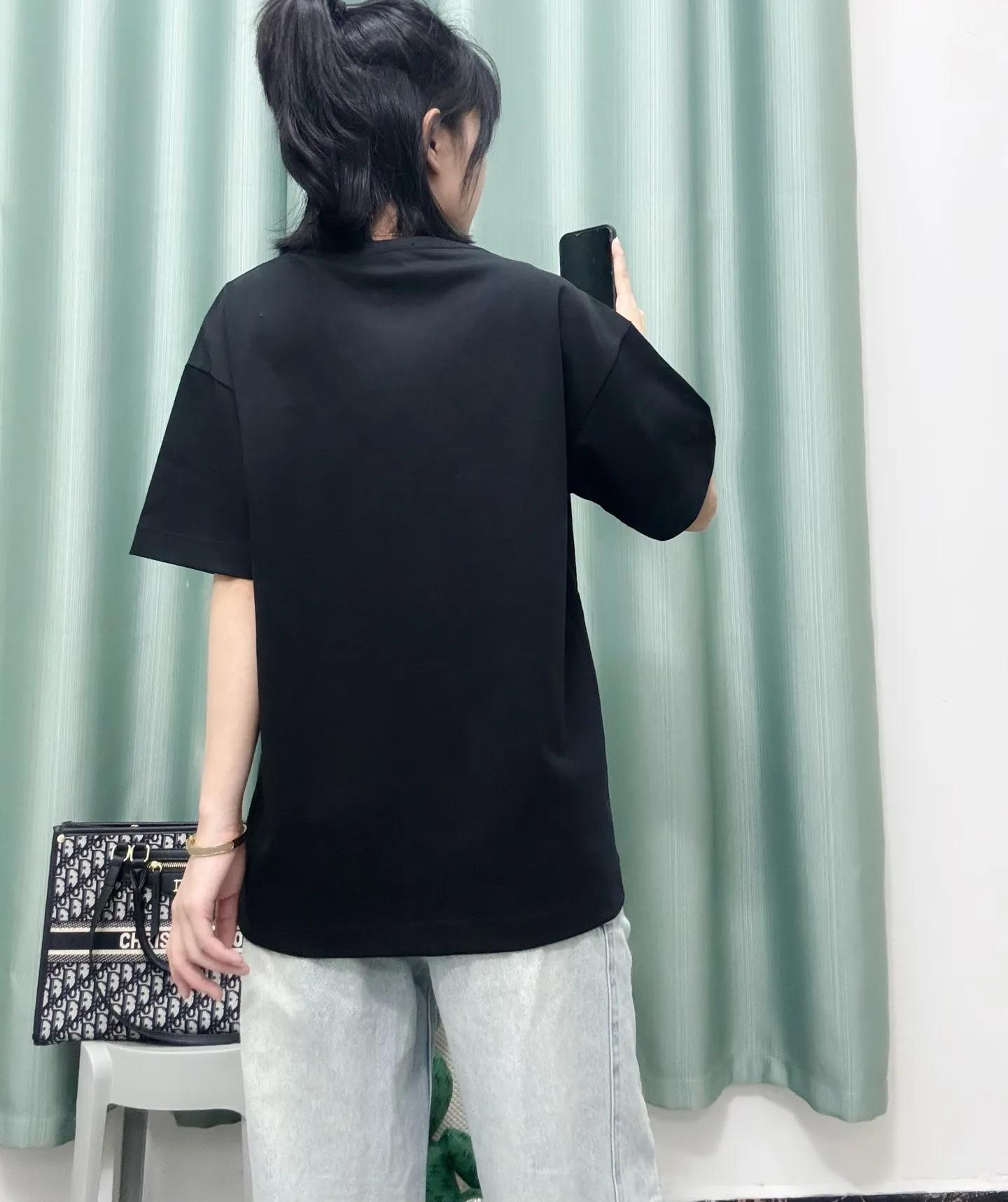 Black ， Same Style